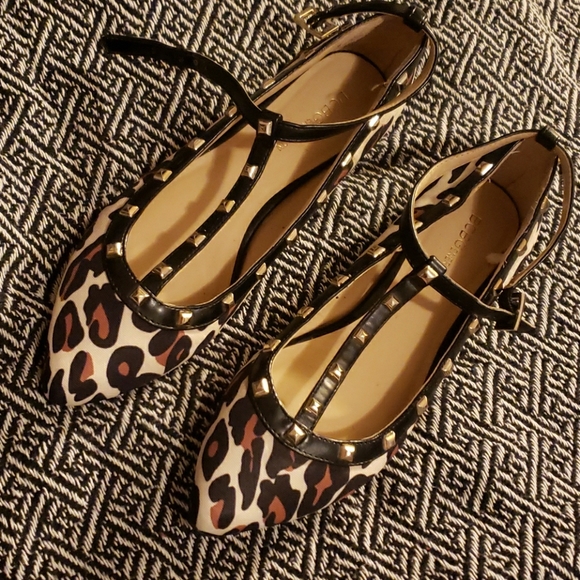 Shoes - Picture 1 of 3